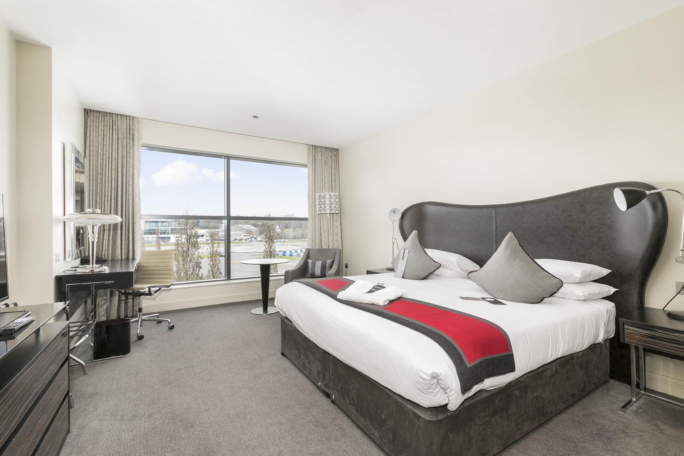 Brooklands Hotel & Spa Weybridge Quarto foto